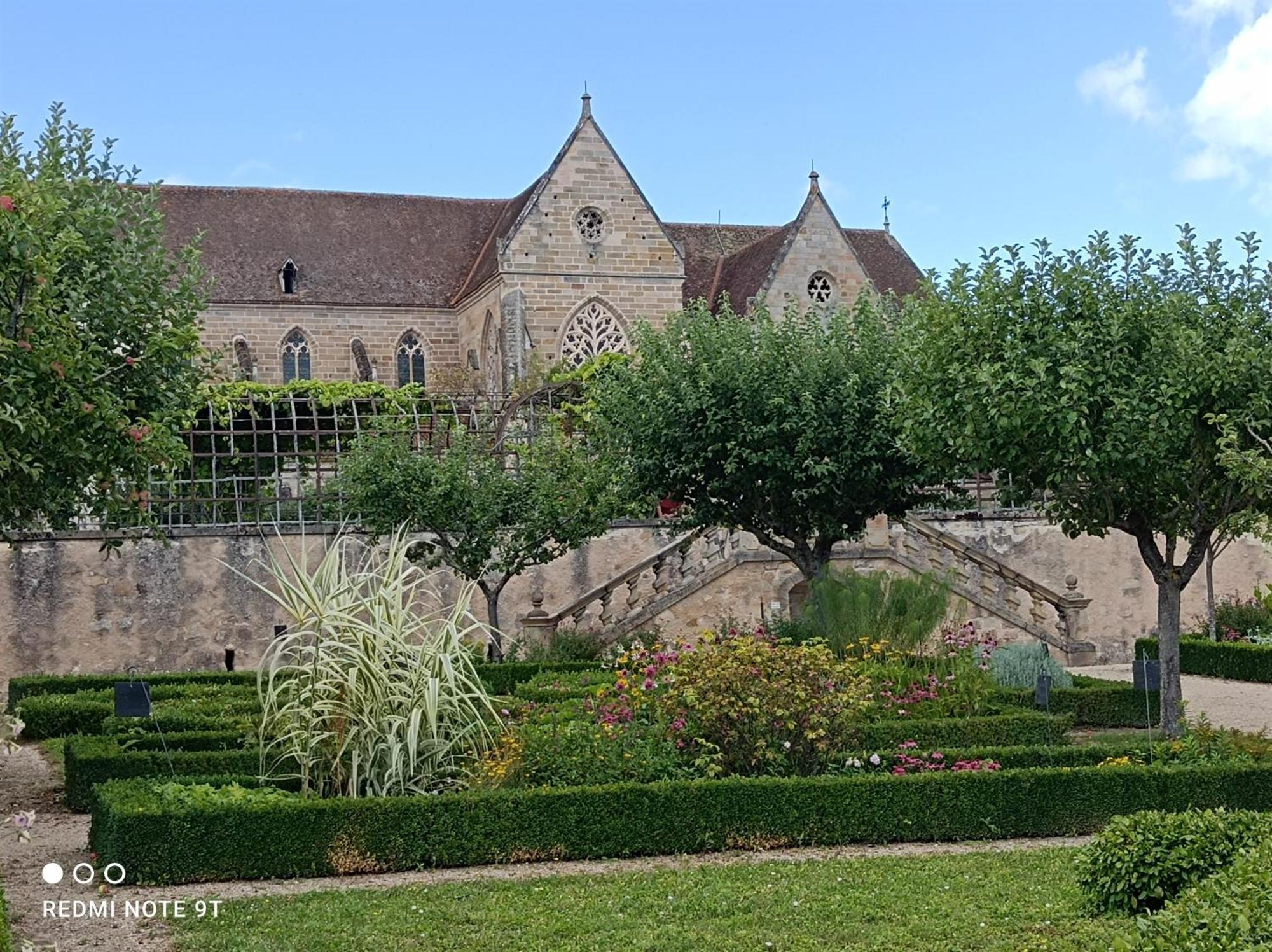 La Halte Du Clos Souvigny Exterior photo